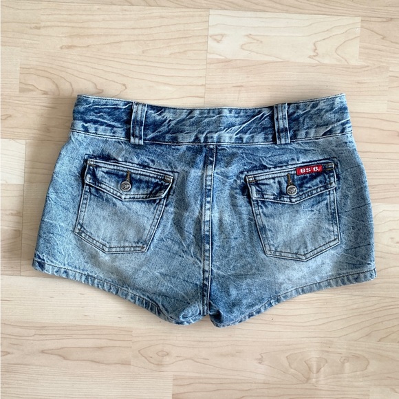 Mid Rise Vintage Denim Shorts - Picture 5 of 10